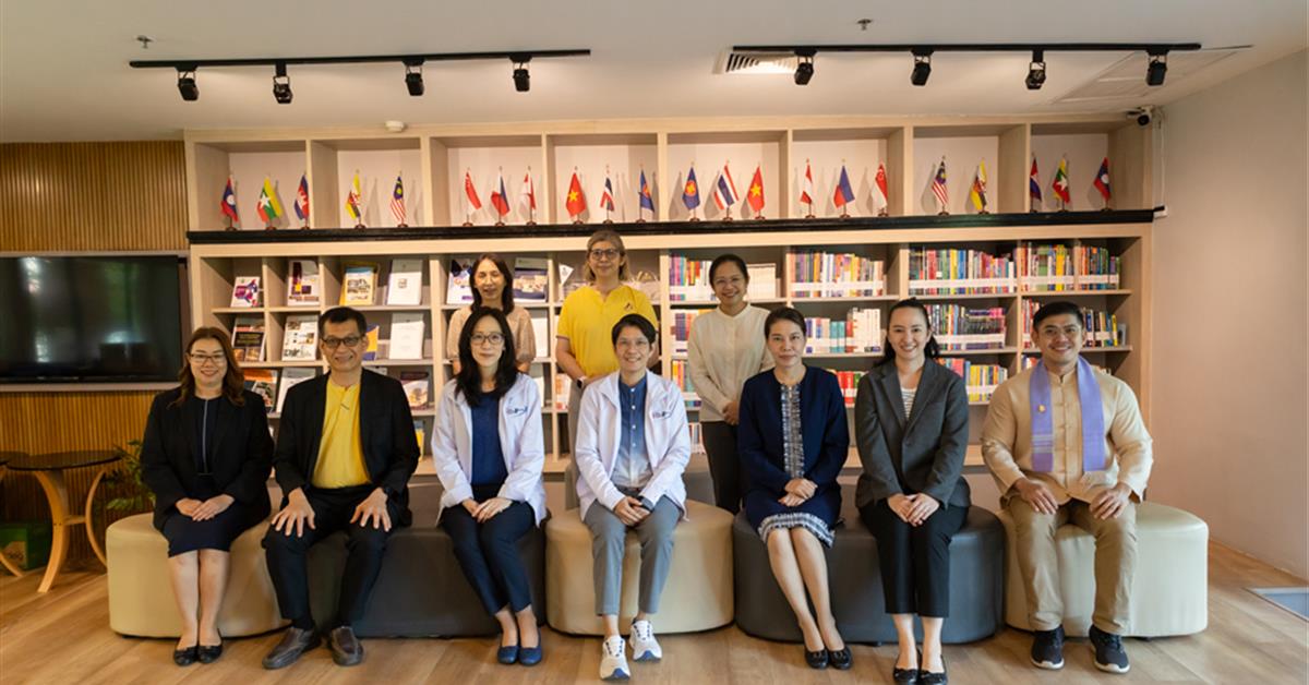 คณะศิลปศาสตร์รับการตรวจประเมินการประกันคุณภาพการศึกษาภายใน ระดับหลักสูตร ประจำปีการศึกษา 2567